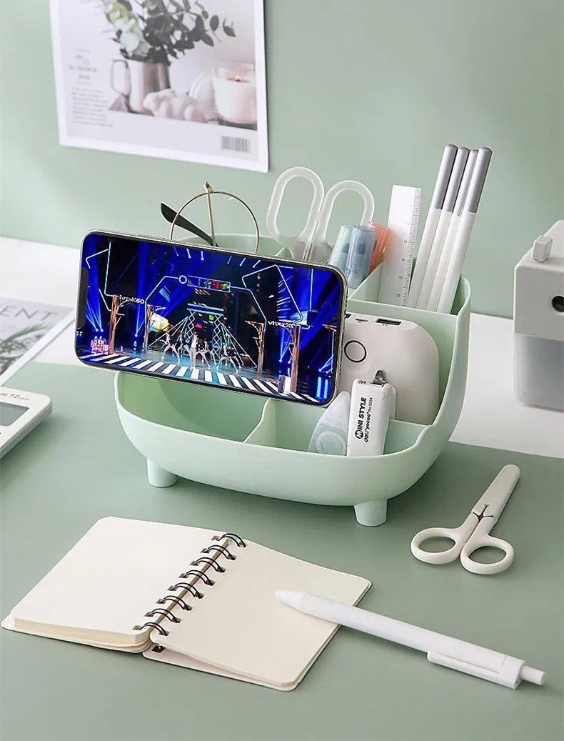 Organizer for the desk in the room